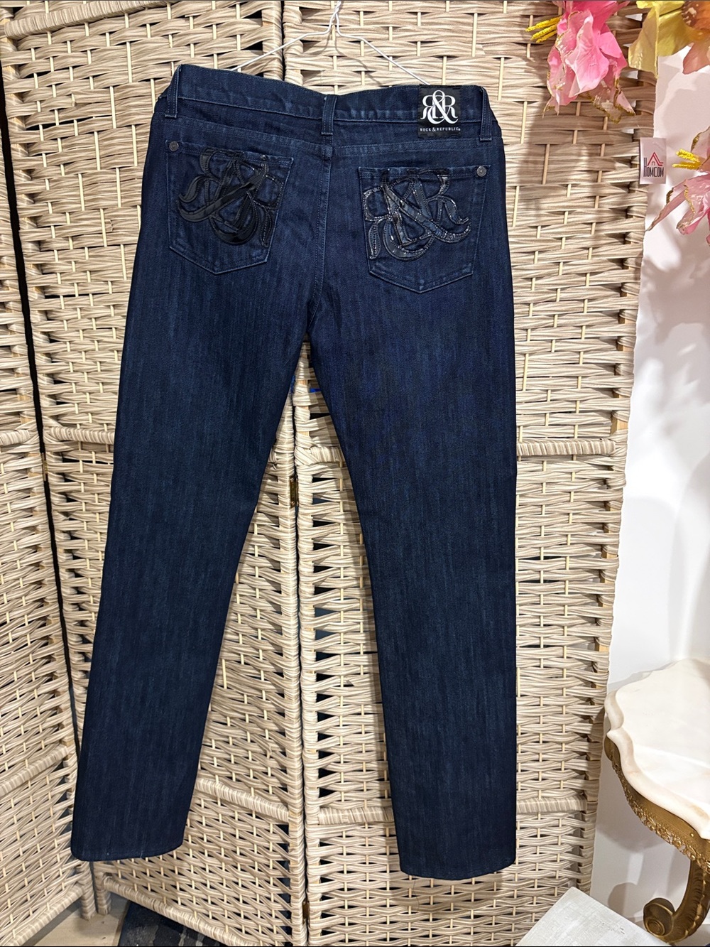 7004) Rock & Republic Women's Dark Blue straight Cut Jeans